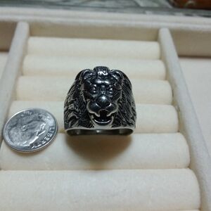 Men's silver ring